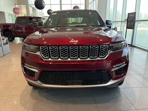 2025 Jeep Grand Cherokee Summit