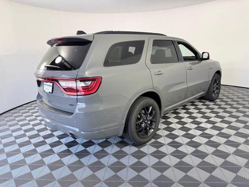 Gray 2026 Dodge Durango GT HEMI V8
