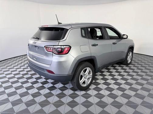 2023 Jeep Compass Sport
