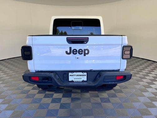 2024 Jeep Gladiator Sport