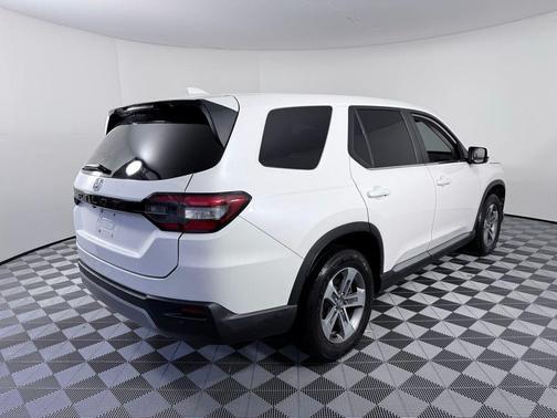 2024 Honda Pilot EX-L 7-Passenger