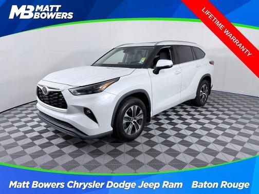 Pearl 2023 Toyota Highlander XLE