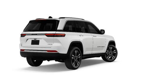 Bright White 2027 Jeep Grand Cherokee Laredo