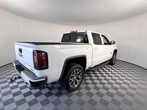 Summit White 2017 GMC Sierra 1500 SLT