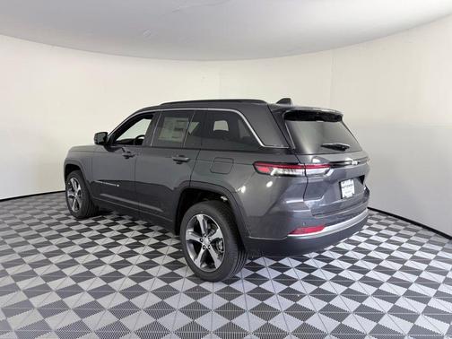 Baltic Gray 2026 Jeep Grand Cherokee Limited 4x2