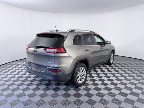 Light Brownstone Pearlcoat 2016 Jeep Cherokee Latitude