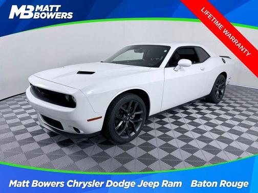 White Knuckle Clearcoat 2022 Dodge Challenger SXT