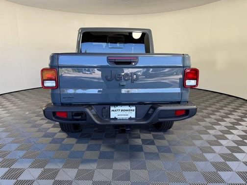 2025 Jeep Gladiator Sport