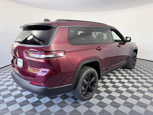 Velvet Red Pearlcoat 2026 Jeep Grand Cherokee Limited