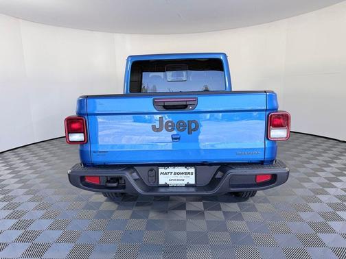 2026 Jeep Gladiator Sport