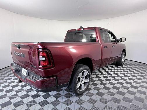 Delmonico Red Pearlcoat 2025 RAM 1500 Tradesman