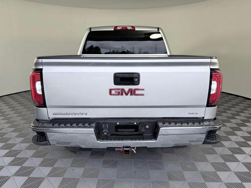 Quicksilver Metallic 2017 GMC Sierra 1500 SLT