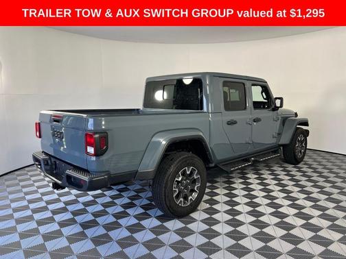 2024 Jeep Gladiator Sport