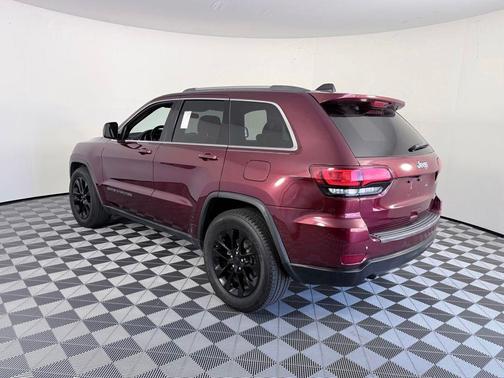Velvet Red Pearlcoat 2021 Jeep Grand Cherokee Laredo E