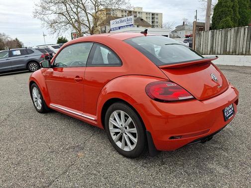 2018 Volkswagen Beetle 2.0T S