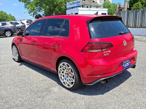 2018 Volkswagen Golf GTI 2.0T S 4-Door