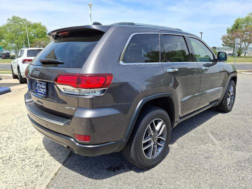 Granite Crystal Metallic Clearcoat 2020 Jeep Grand Cherokee Limited