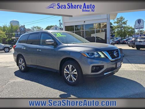 2019 Nissan Pathfinder SV