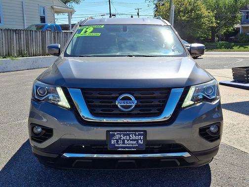 2019 Nissan Pathfinder SV