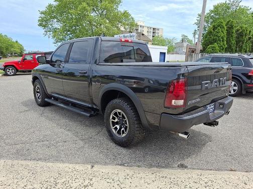 Brilliant Black Crystal Pearlcoat 2016 RAM 1500 Rebel