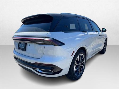2025 Lincoln Nautilus Reserve