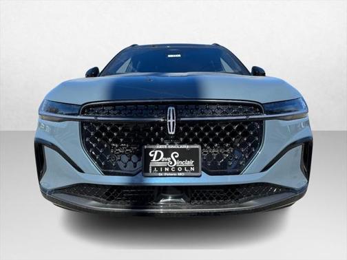 2025 Lincoln Nautilus Reserve