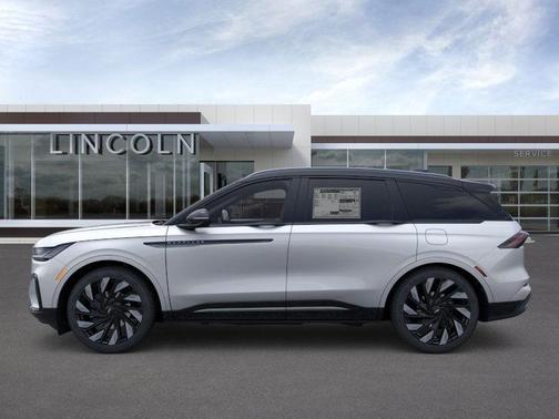 2025 Lincoln Nautilus Reserve