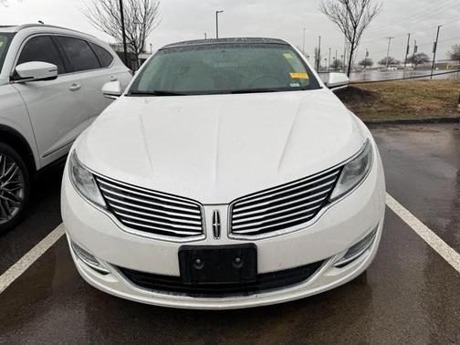 2016 Lincoln MKZ Base