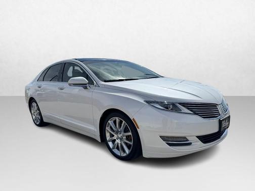 WHITE PLATINUM MET TRI-COAT 2016 Lincoln MKZ Base