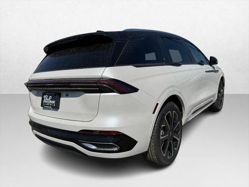 2025 Lincoln Nautilus Reserve