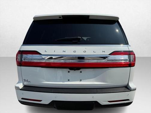 2020 Lincoln Navigator Standard