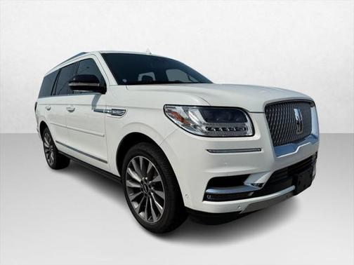2020 Lincoln Navigator Standard