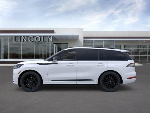Pristine White Metallic Tri-Coat 2026 Lincoln Aviator Reserve AWD