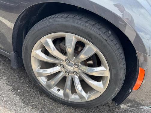 Granite Crystal Metallic Clearcoat 2020 Chrysler 300 Touring