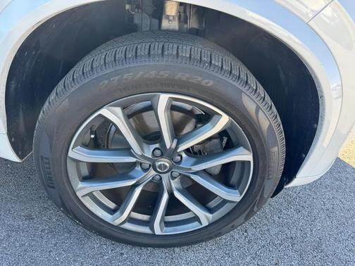 2019 Volvo XC90 T5 Momentum