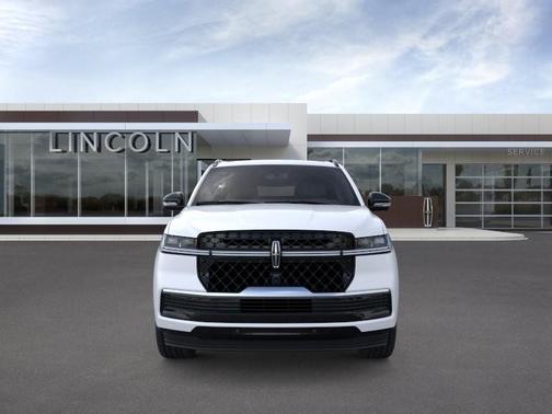 PRISTINE WHITE METALLIC 3C 2026 Lincoln Navigator Reserve