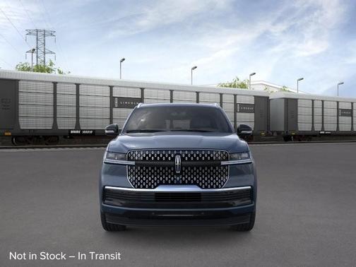 Flight Blue Metallic Clearcoat 2026 Lincoln Navigator Reserve