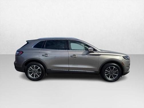 2021 Lincoln Nautilus Standard