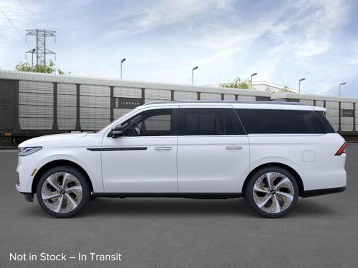 2025 Lincoln Navigator Black Label