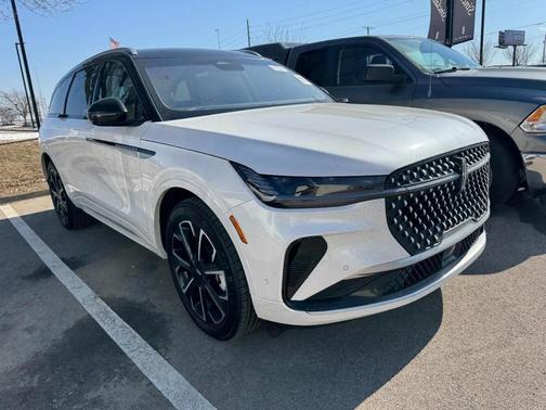 2024 Lincoln Nautilus Reserve