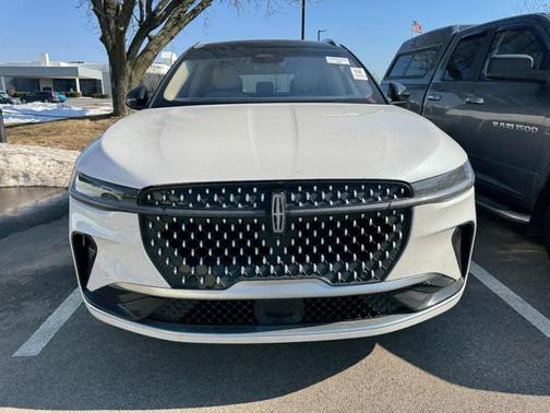 2024 Lincoln Nautilus Reserve