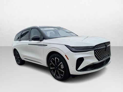 2024 Lincoln Nautilus Reserve