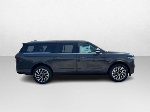 2025 Lincoln Navigator Black Label