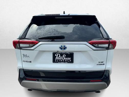 2023 Toyota RAV4 Hybrid SE