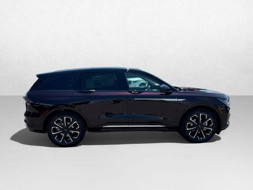 2024 Lincoln Nautilus Reserve