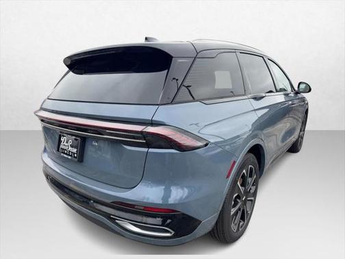 2025 Lincoln Nautilus Reserve
