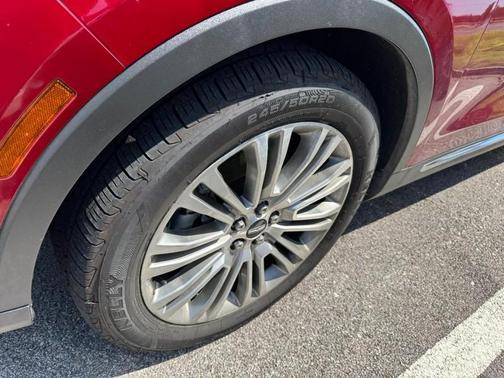RUBY RED METALLIC TINTED CC 2018 Lincoln MKX Reserve