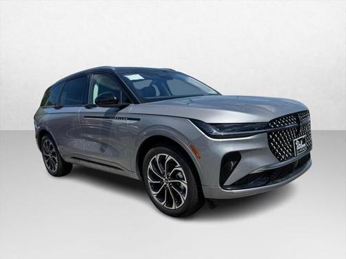 2025 Lincoln Nautilus Reserve
