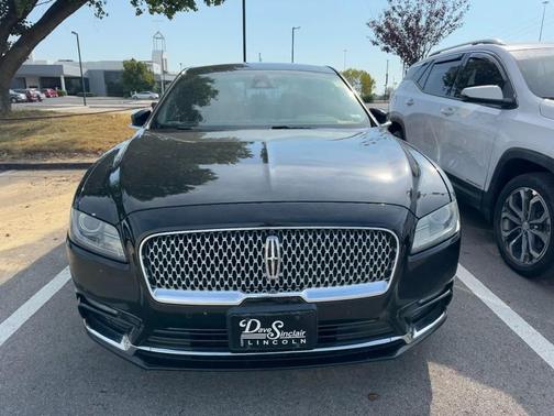 2017 Lincoln Continental Select