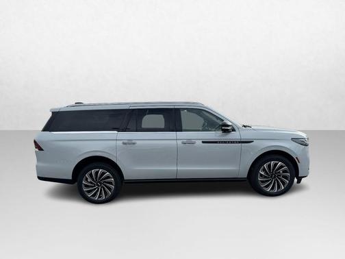 2025 Lincoln Navigator Black Label